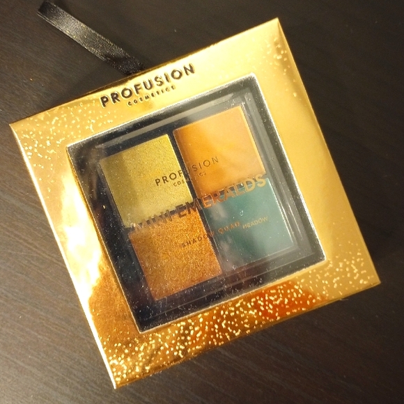 Profusion Mini Emeralds - Picture 1 of 2